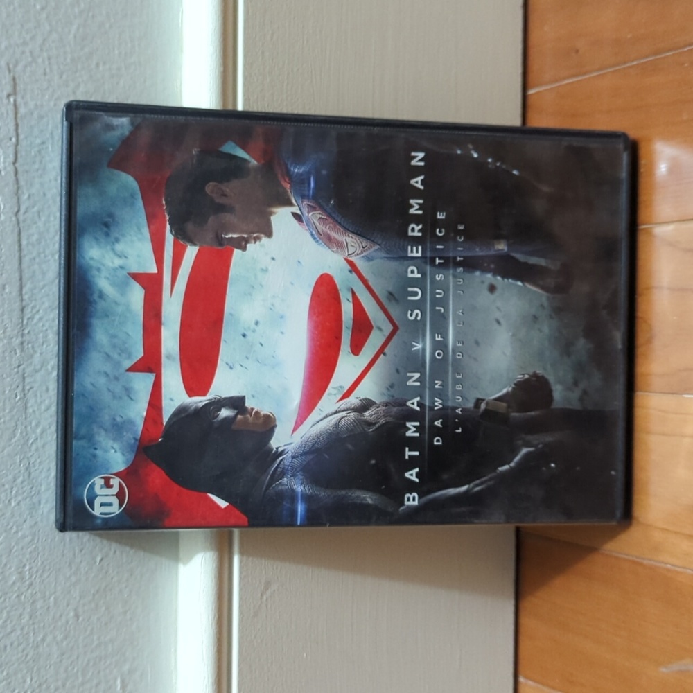 3/$15 💿 Batman v Superman Dawn of Justice DVD